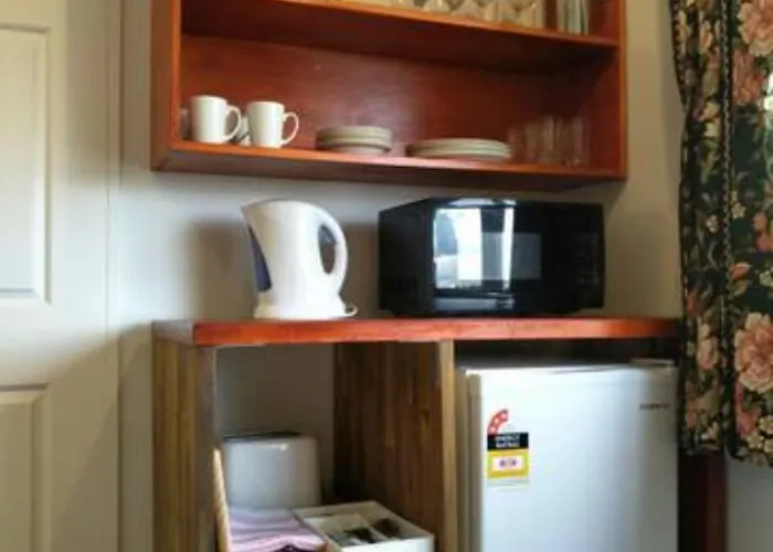 Amazing Lakeview Loft Rotorua
